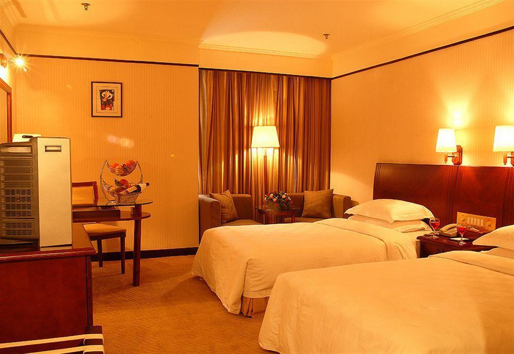 Royalty Hotel Shenzhen Exterior foto