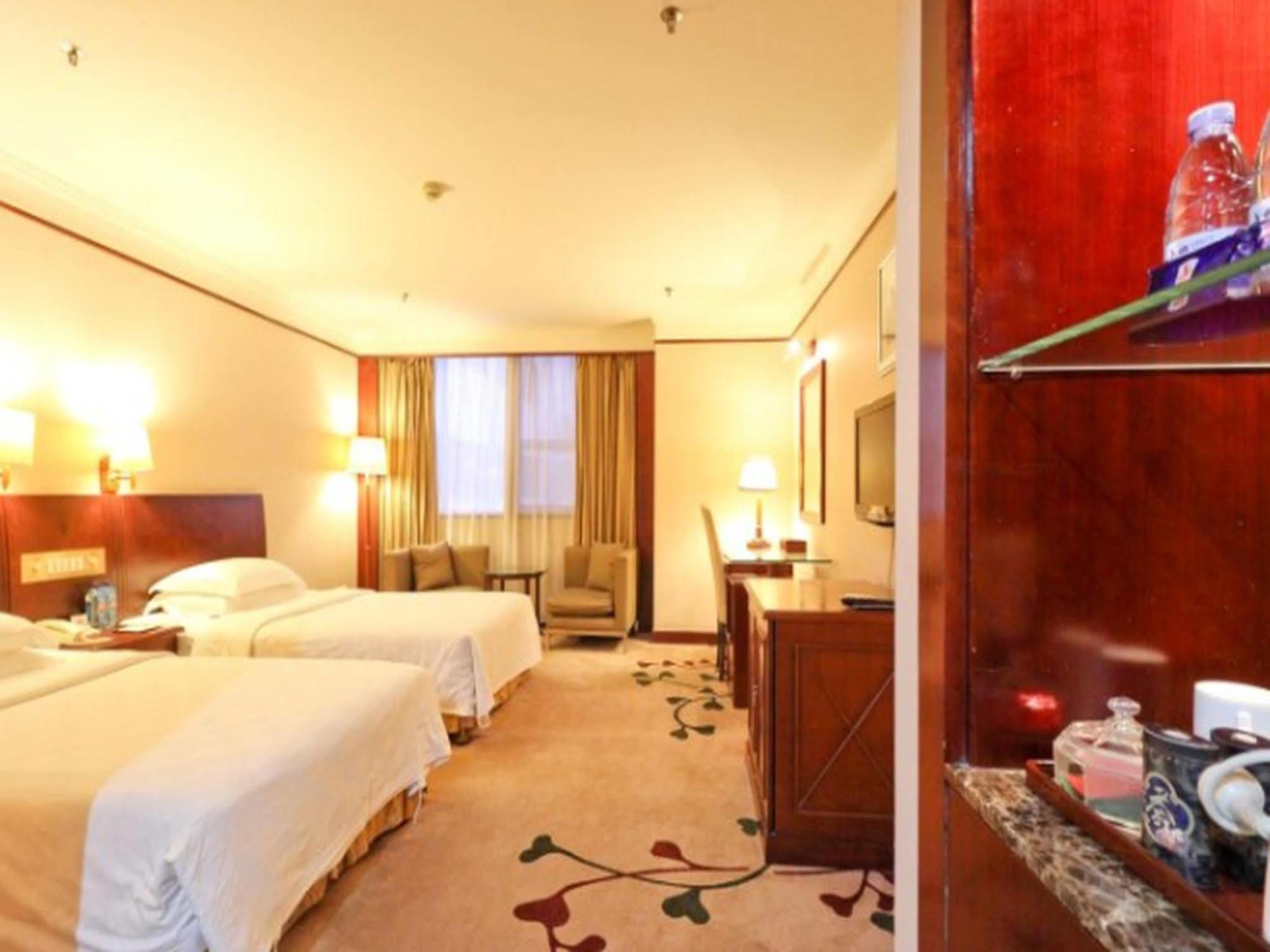 Royalty Hotel Shenzhen Exterior foto